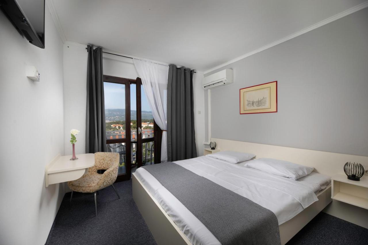 Meliores Rooms Šilo Екстериор снимка