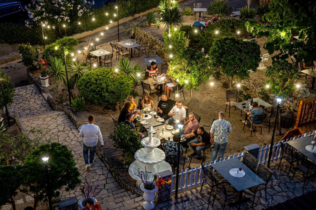 Meliores Rooms Šilo Екстериор снимка