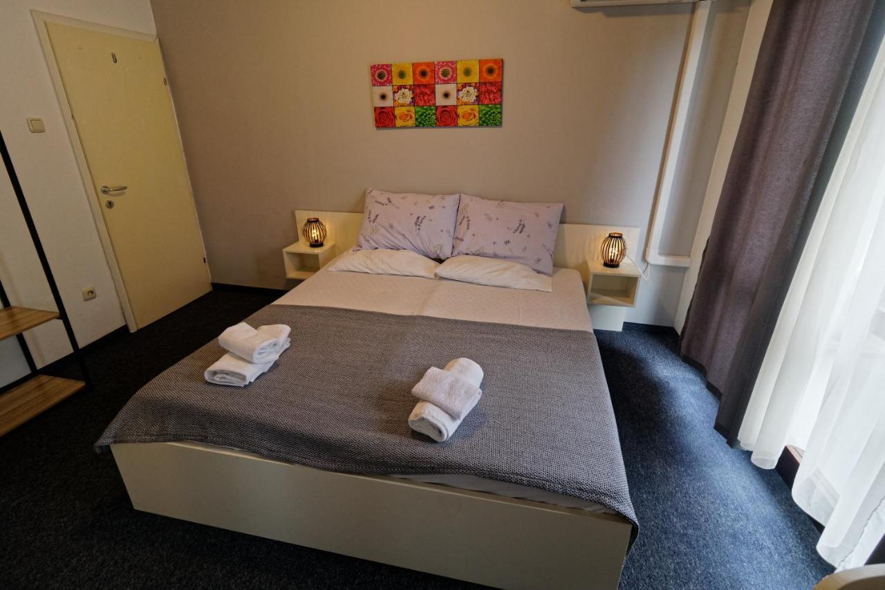 Meliores Rooms Šilo Екстериор снимка